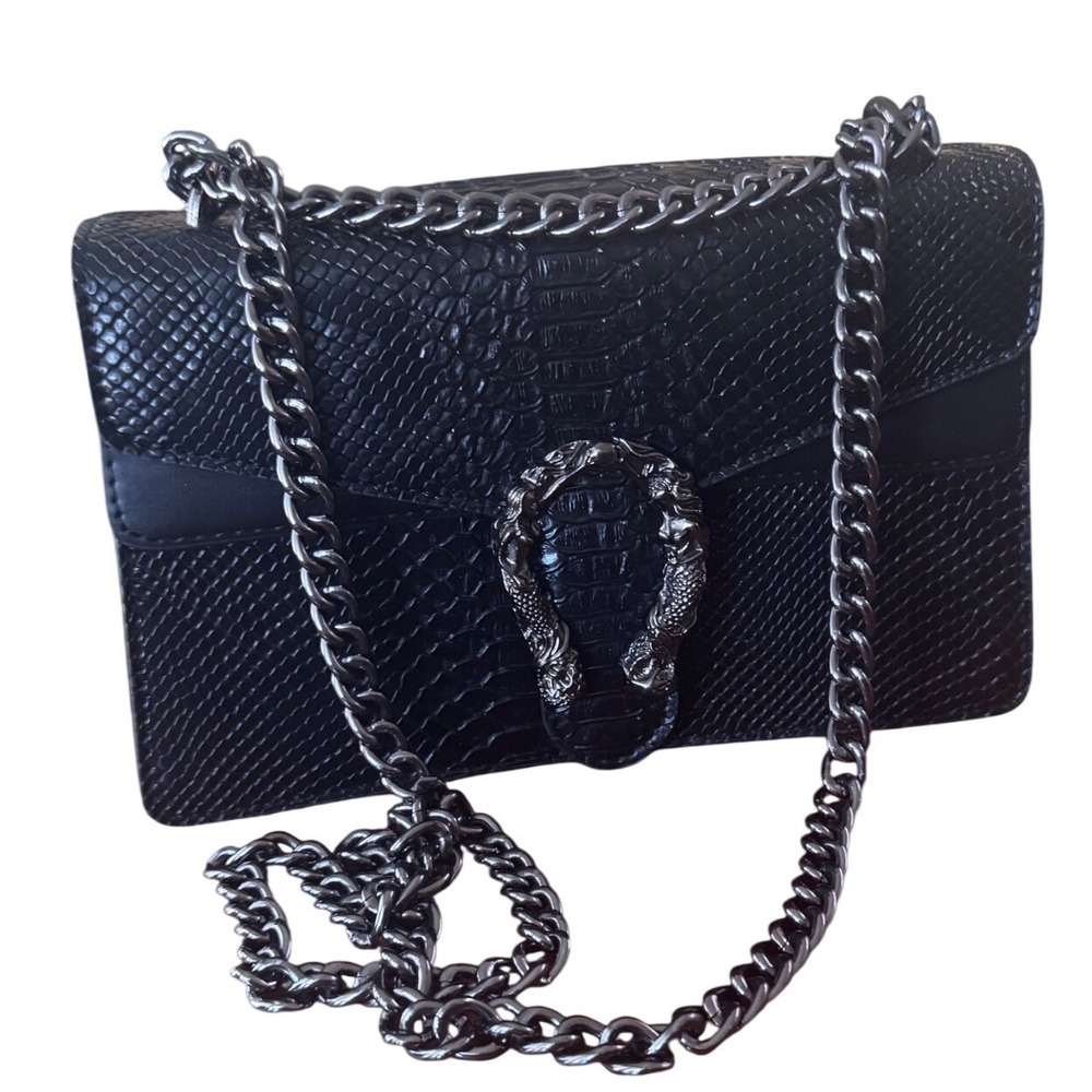 Myhozee Black Snakeskin Embossed Mermaid Buckle Chain Crossbody 
Bag 9.5x6.5x2.5 - Picture 5 of 11